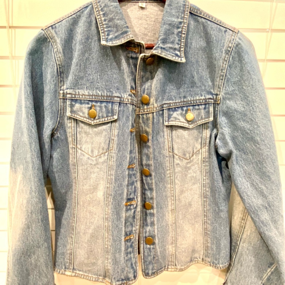 Unbranded denim jacket womens size M. No label for care instructions. Great cond - Picture 3 of 7